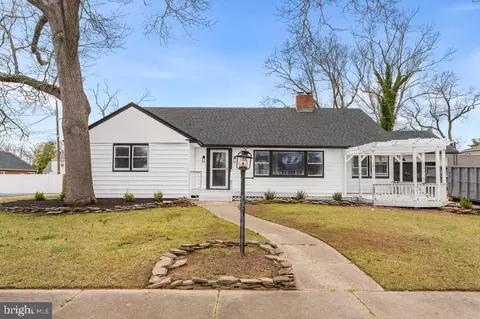 204 N 12th St, Millville, NJ 08332