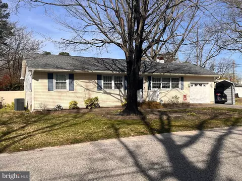 924 Hill Ln, Millville, NJ 08332