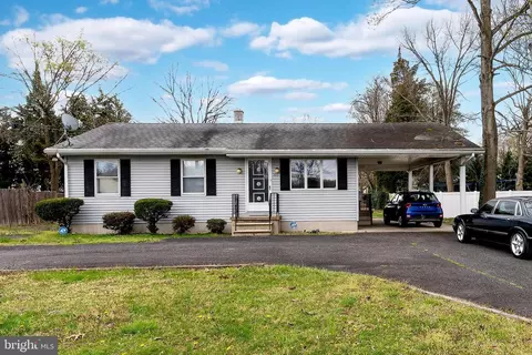 155 W Oak Rd W, Vineland, NJ 08360