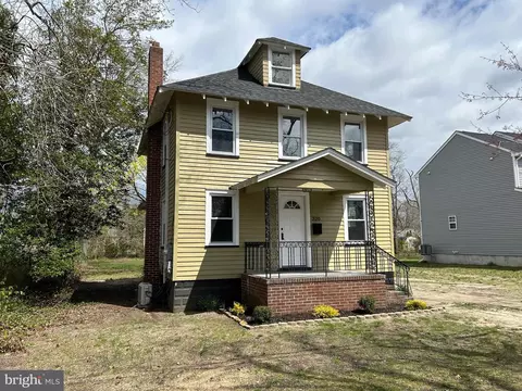 320 Maple St, Millville, NJ 08332