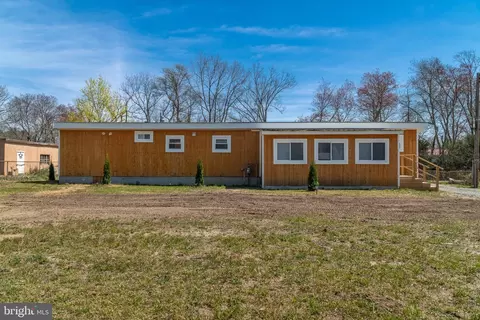 873 Maurice River Pkwy, Vineland, NJ 08360