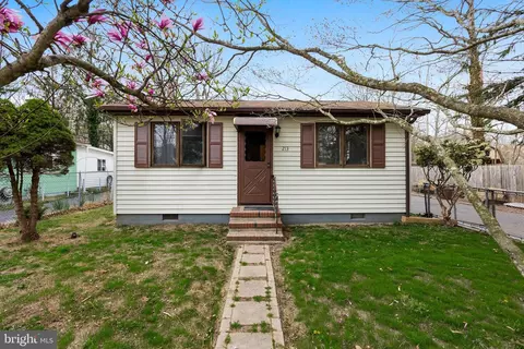 213 Robin Rd, Millville, NJ 08332