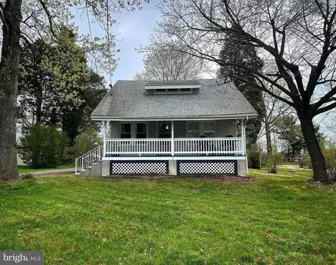 349 S Brewster Rd, Vineland, NJ 08361