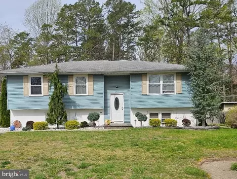220 Doren Ter, Vineland, NJ 08360