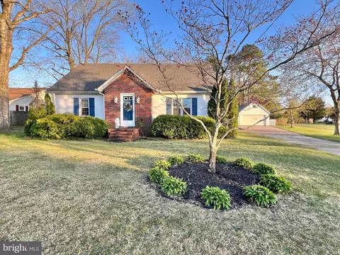 2113 Newcombtown Rd, Millville, NJ 08332