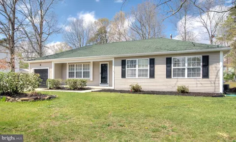 7 Emily Dr, Millville, NJ 08332