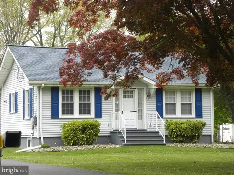 1551 Elmer Rd, Vineland, NJ 08361