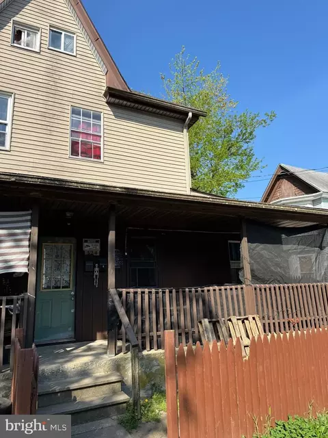 324 S 3rd St, Millville, NJ 08332