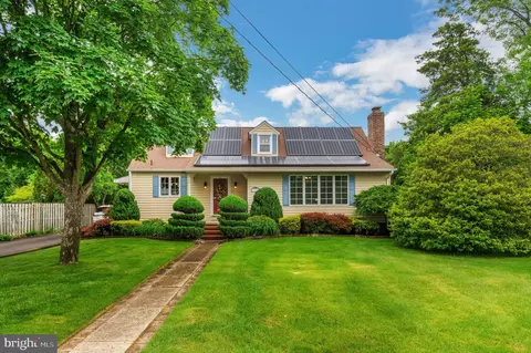 1818 Circle Dr, Millville, NJ 08332