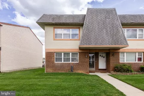 1964 E Oak Rd #C6, Vineland, NJ 08361