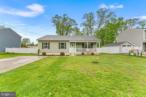 1034 Cambridge Pl, Vineland, NJ 08360