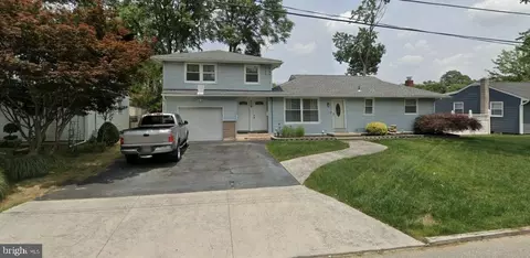 508 Edward Ln, Vineland, NJ 08360
