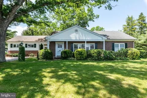 1340 S Spring Rd, Vineland, NJ 08361