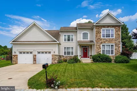 16 Tomasello Dr, Millville, NJ 08332