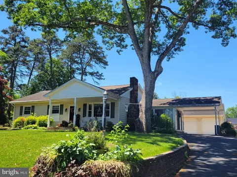 3 Hillside Ave, Millville, NJ 08332