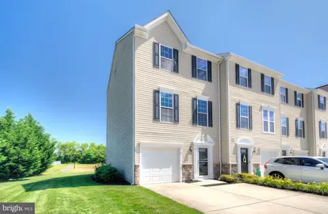 2102 E Oak Rd #H1, Vineland, NJ 08361