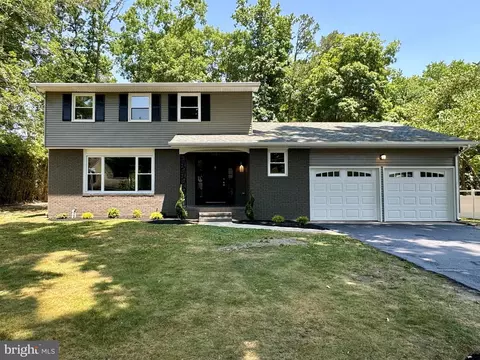 2920 Wynnewood Dr, Vineland, NJ 08361