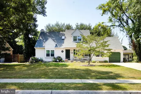 671 Cypress Dr, Vineland, NJ 08360