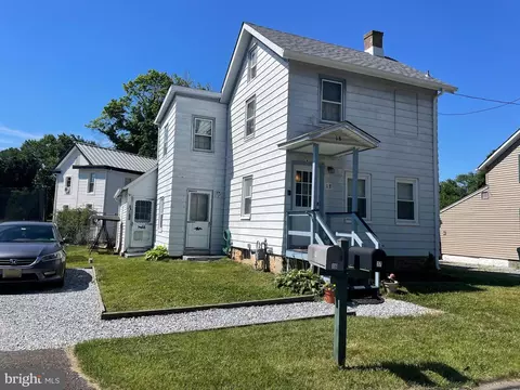 18 West Ave, Shiloh, NJ 08353