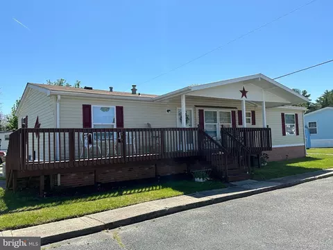 18 Lincoln Ct, Millville, NJ 08332