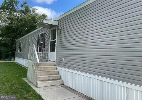 1976 N East Ave #8, Vineland, NJ 08360