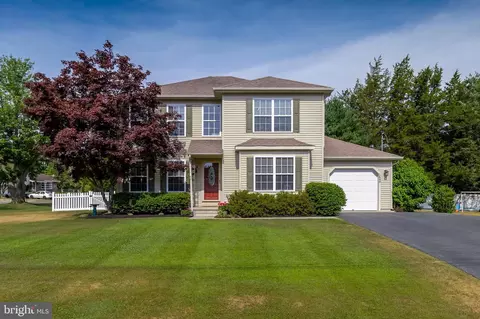 1640 Linden Ct, Vineland, NJ 08361