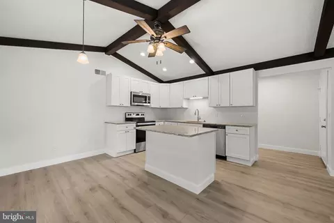 3069 Cedarbrook Ct #B, Vineland, NJ 08361