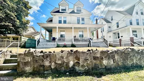 205 207 Main St W, Millville, NJ 08332