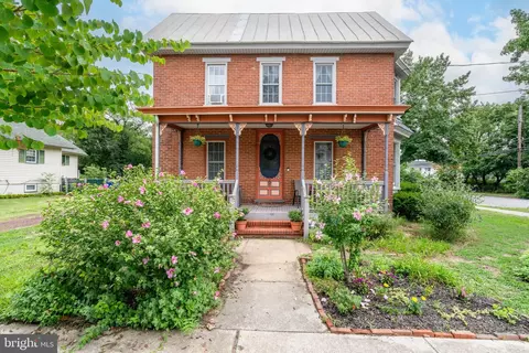 201 N 7th St, Millville, NJ 08332