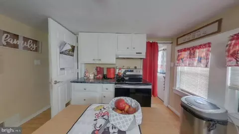 1 E Point Rd, Heislerville, NJ 08324 photo 4