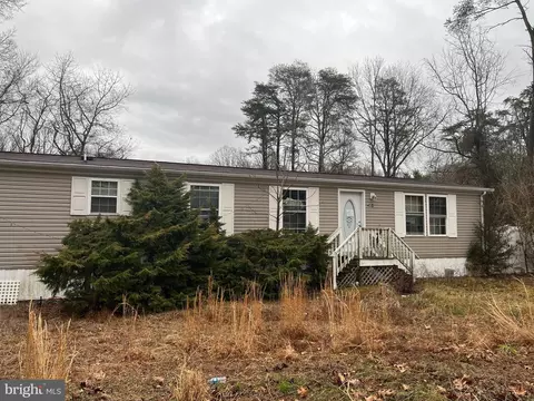 450 Dandelion Rd, Millville, NJ 08332