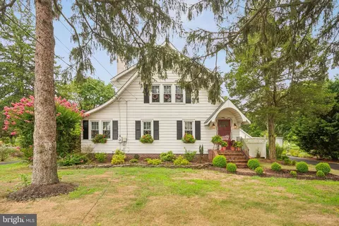 139 Elmer Rd, Vineland, NJ 08360