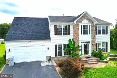 2132 Tatanka Ct, Vineland, NJ 08361