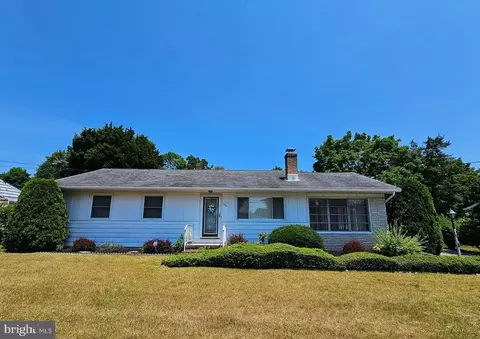 594 Kingman Ave, Vineland, NJ 08360