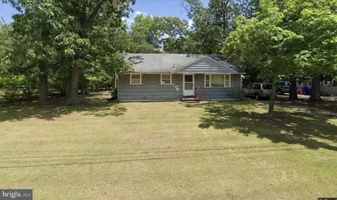 11 E Forest Glen Dr, Millville, NJ 08332