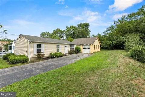 429 W Doren Ter, Vineland, NJ 08360