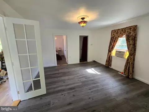 165 Glade Rd, Delmont, NJ 08314
