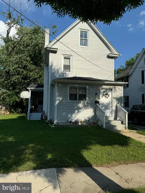 31 S Myrtle St, Vineland, NJ 08360