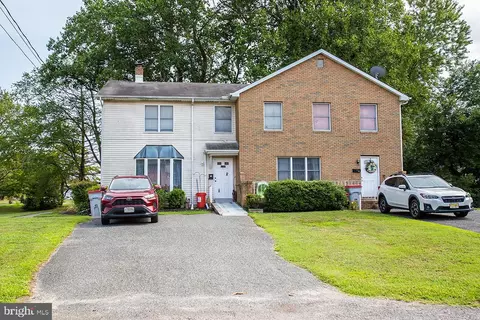 1465 S Maple Dr, Vineland, NJ 08360