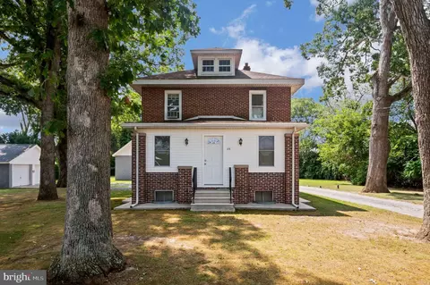 315 W Butler Ave, Vineland, NJ 08360