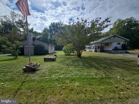 37 Menhaden Rd, Leesburg, NJ 08327