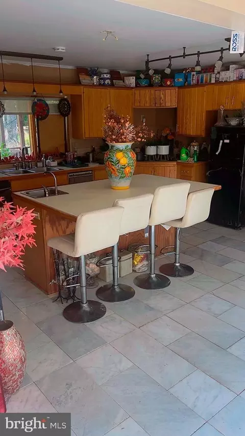 686 James Dr, Bridgeton, NJ 08302