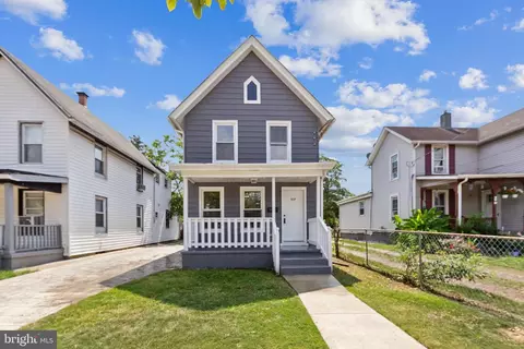 317 W Montrose St, Vineland, NJ 08360
