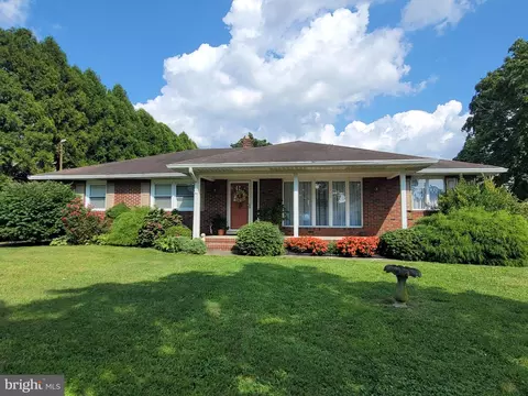 151 Redcrest St, Vineland, NJ 08361