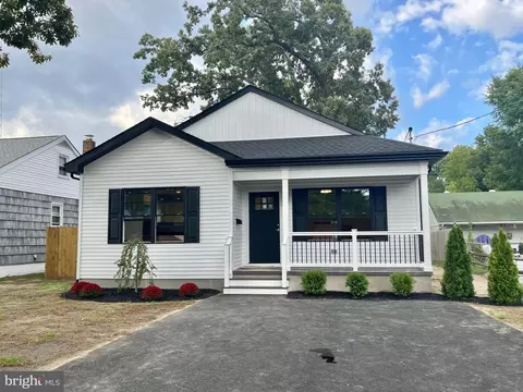 222 W Race St, Millville, NJ 08332