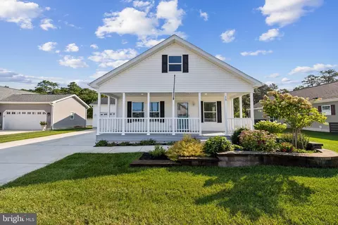 15 Betsy Ross Ct, Millville, NJ 08332