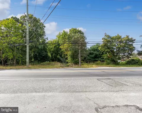 997 W Sherman Ave, Vineland, NJ 08360