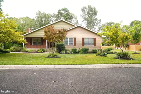 1311 Mallard Ln, Millville, NJ 08332