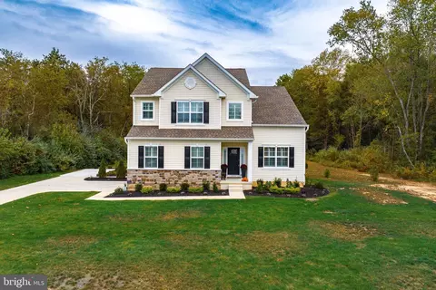 1056 Seneca Ct, Vineland, NJ 08361