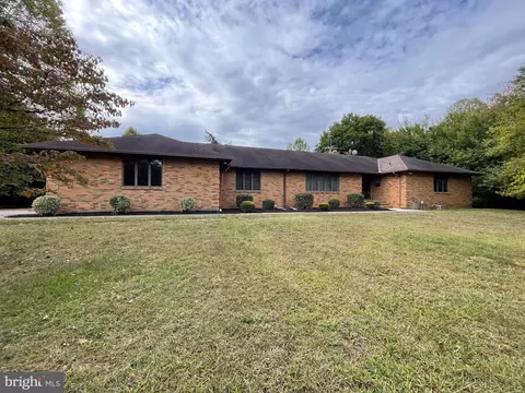 1009 E Sherman Ave, Vineland, NJ 08361